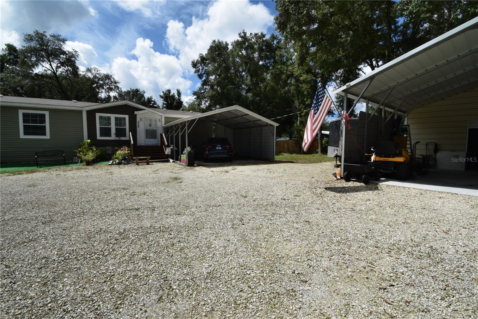 Photo 2 of 9308 W DUNNELLON RD