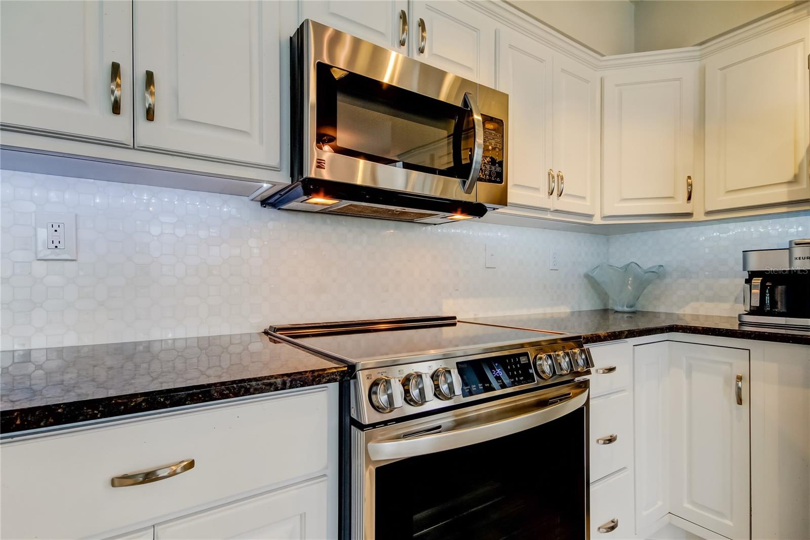 Photo 2 of 6265 SUN BLVD #906
