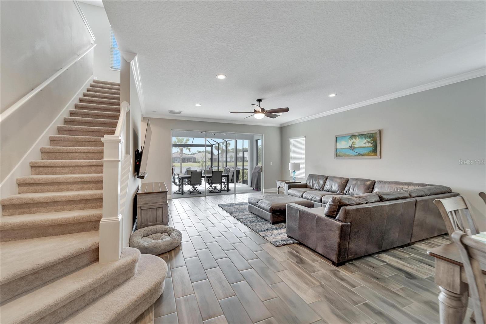 Photo 5 of 3322 WOODMONT DR