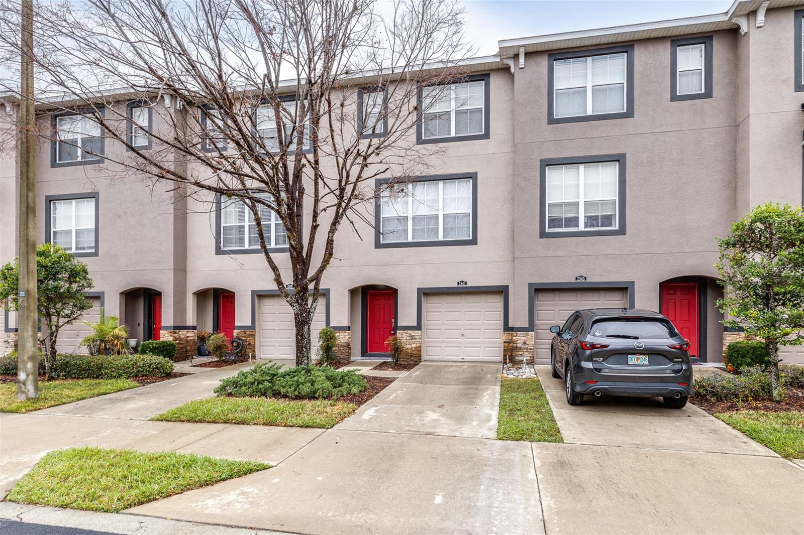 Photo of 2547 LEXINGTON OAK DR
