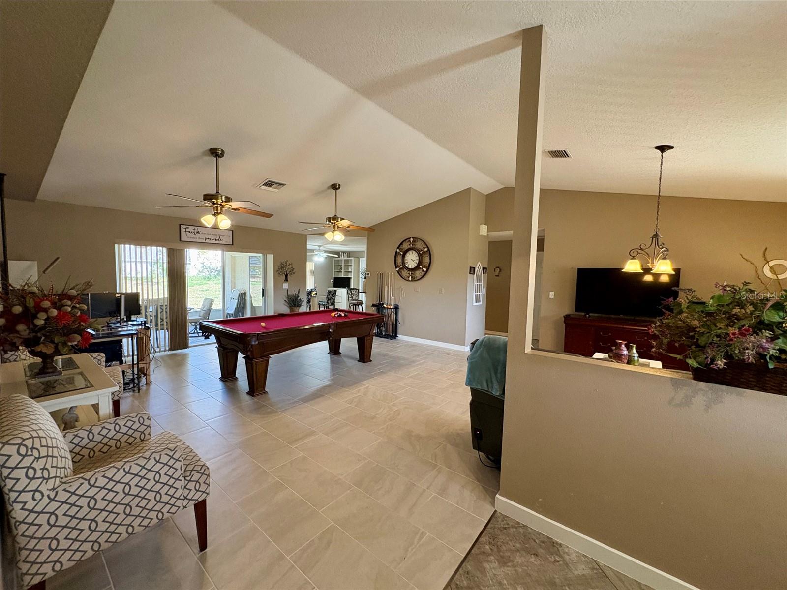 Photo 5 of 22941 LEAFWOOD CT