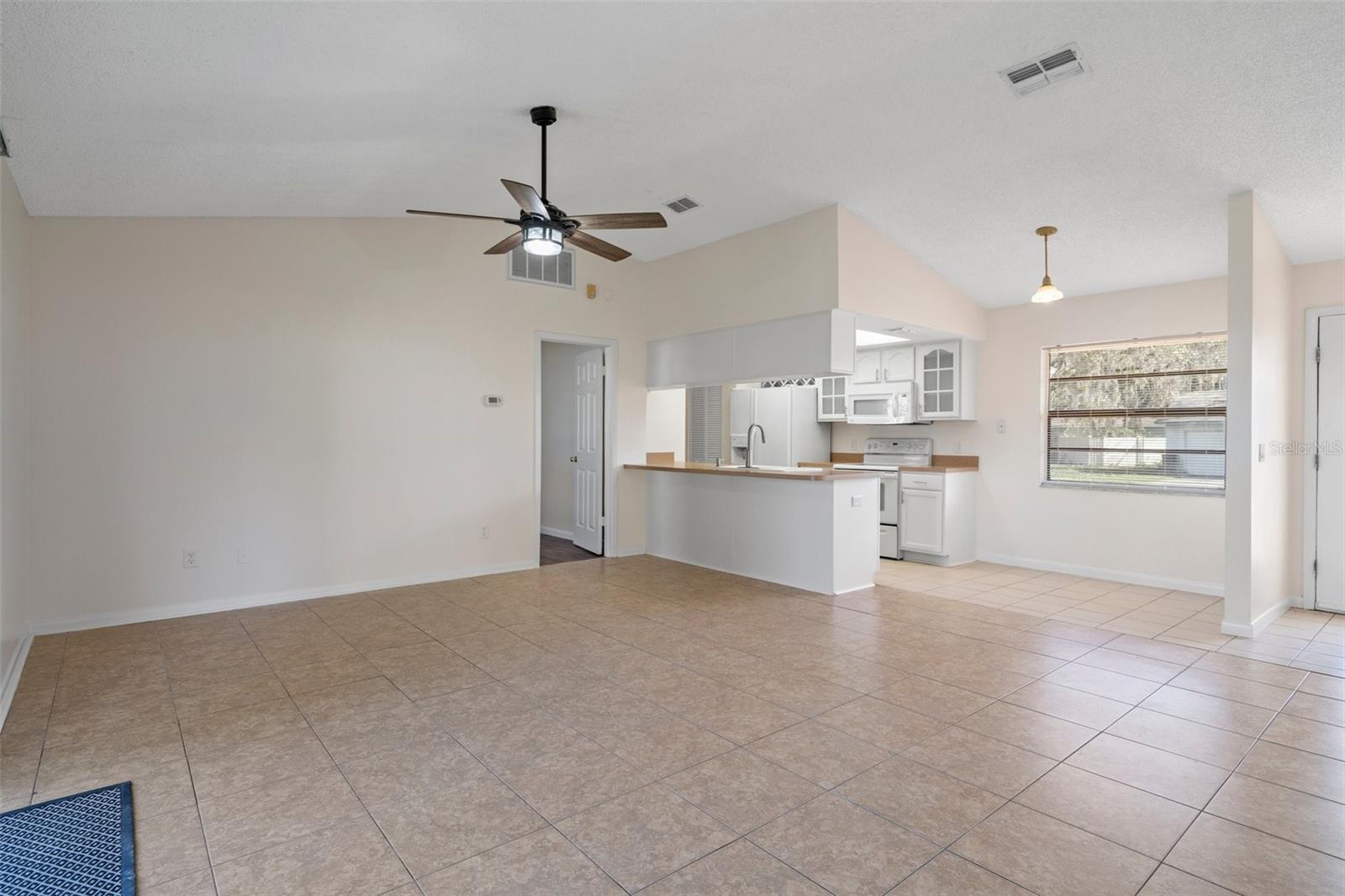 Photo 5 of 1053 WESTWOOD DR