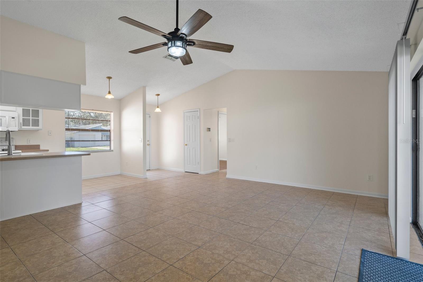 Photo 6 of 1053 WESTWOOD DR