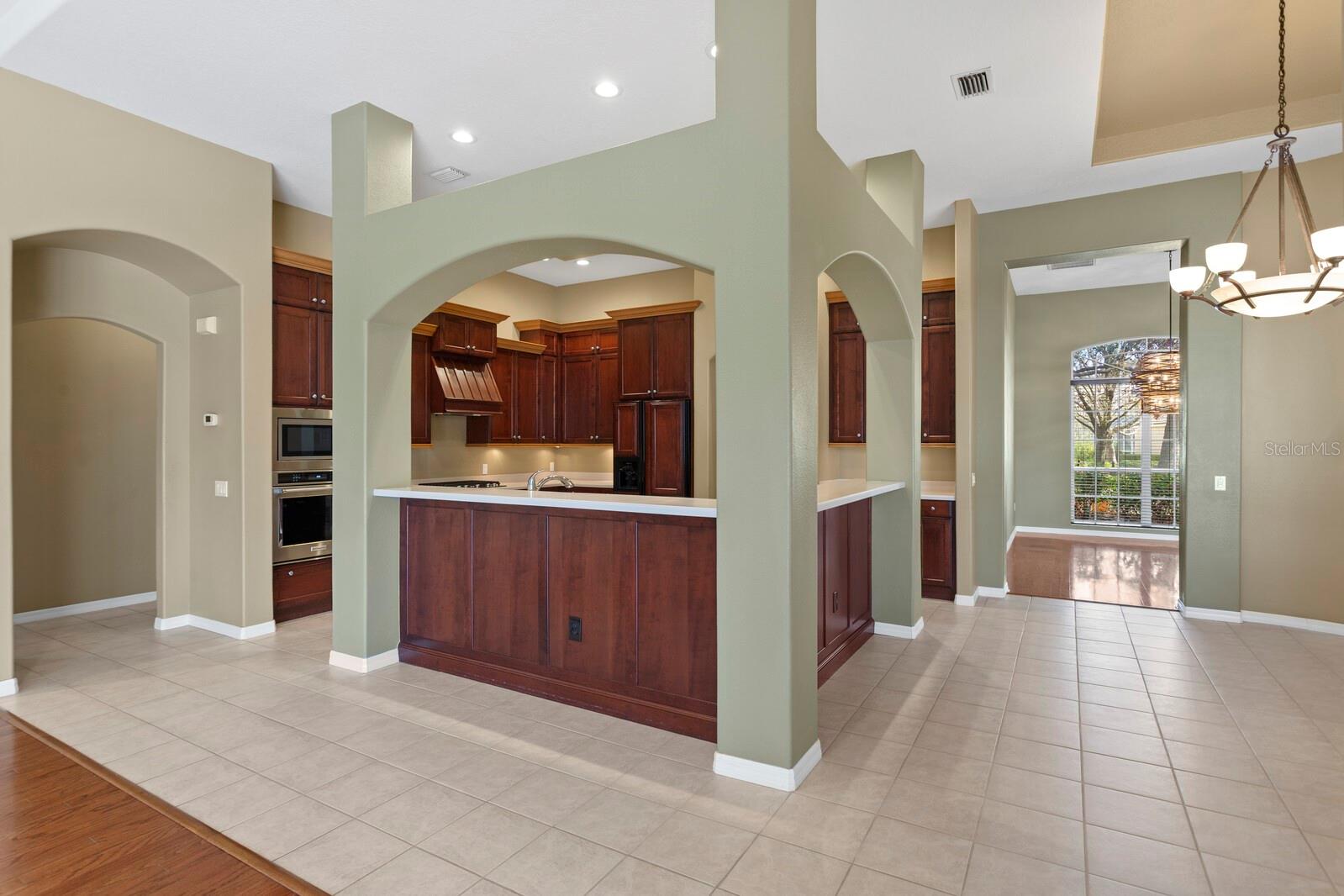 Photo 7 of 9223 HIGHLAND RIDGE WAY