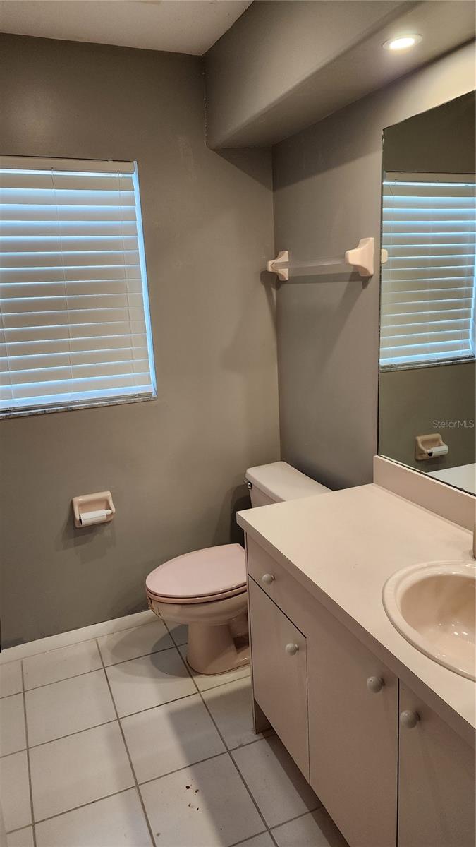 Photo 5 of 3875 DARSTON ST