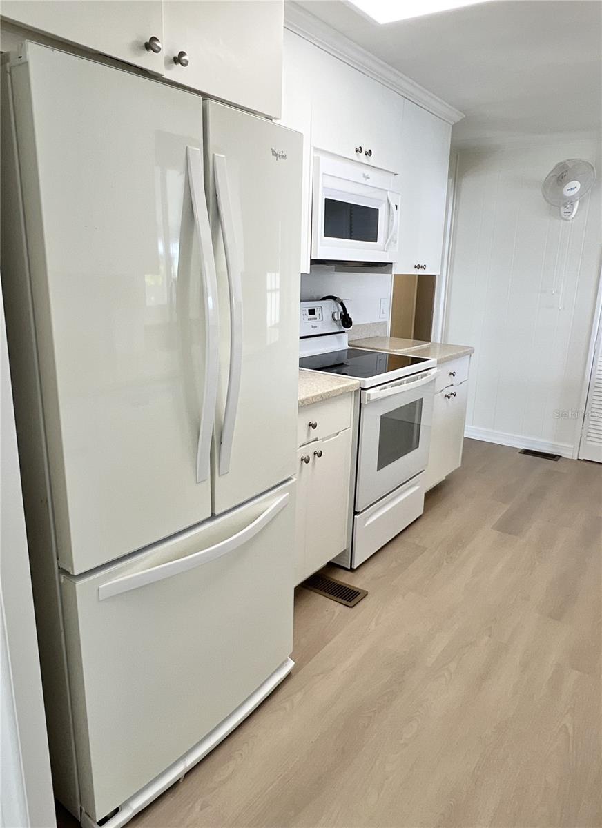 Photo 5 of 641 MOUNT LANCASTER AVE NE #637