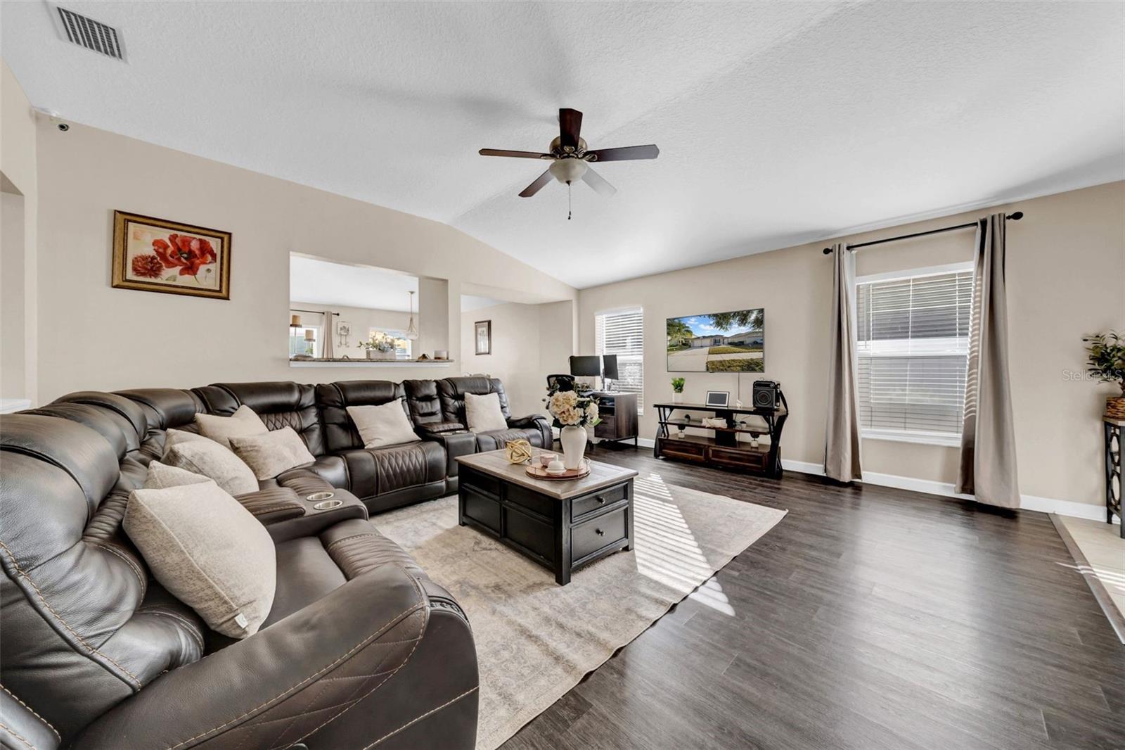 Photo 3 of 10458 RIVER BREAM DR