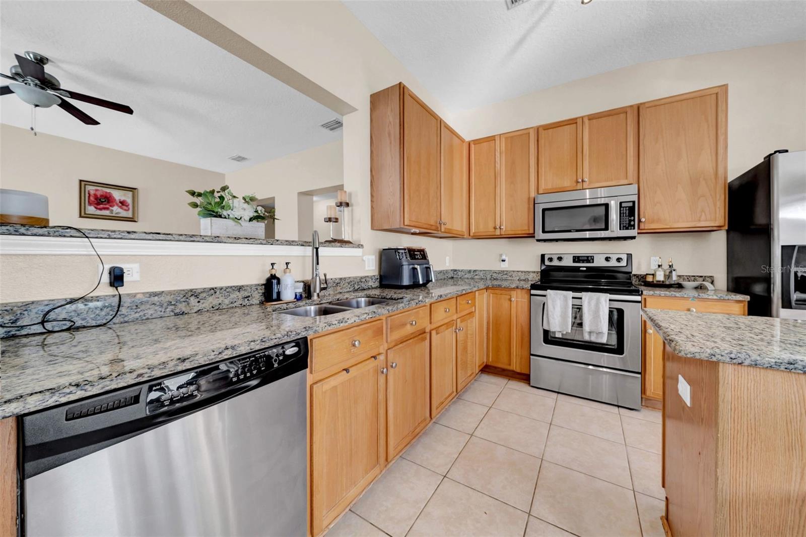Photo 6 of 10458 RIVER BREAM DR