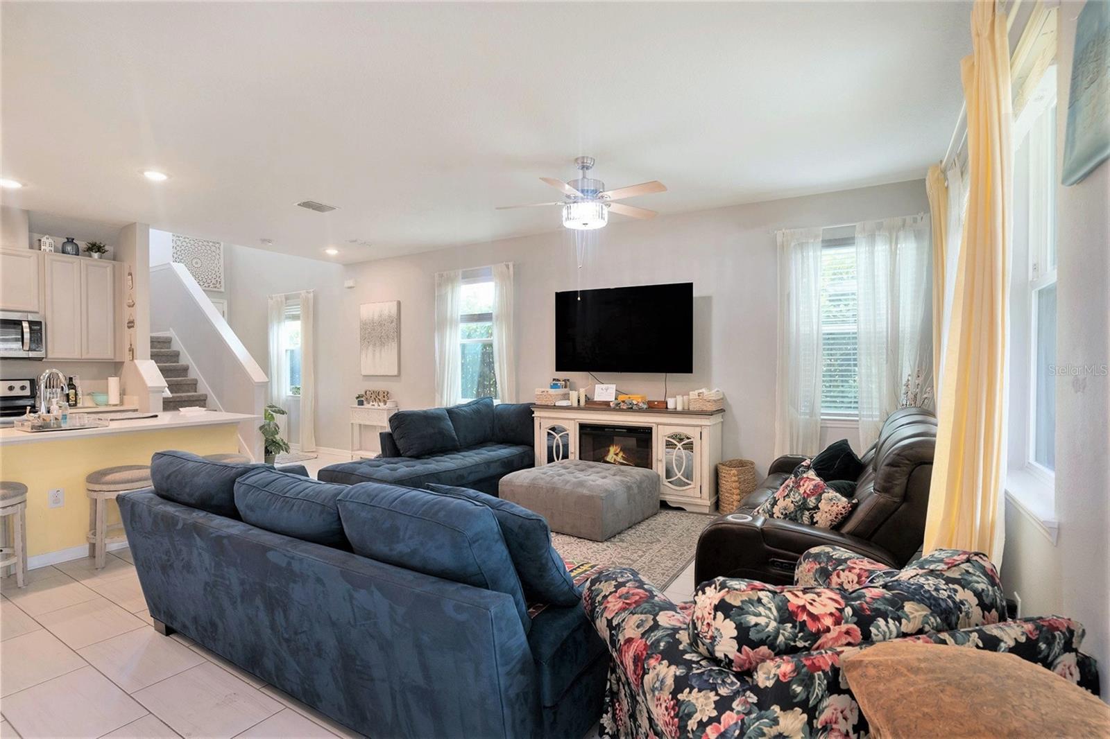 Photo 5 of 1106 ROSE BLOSSOM CT