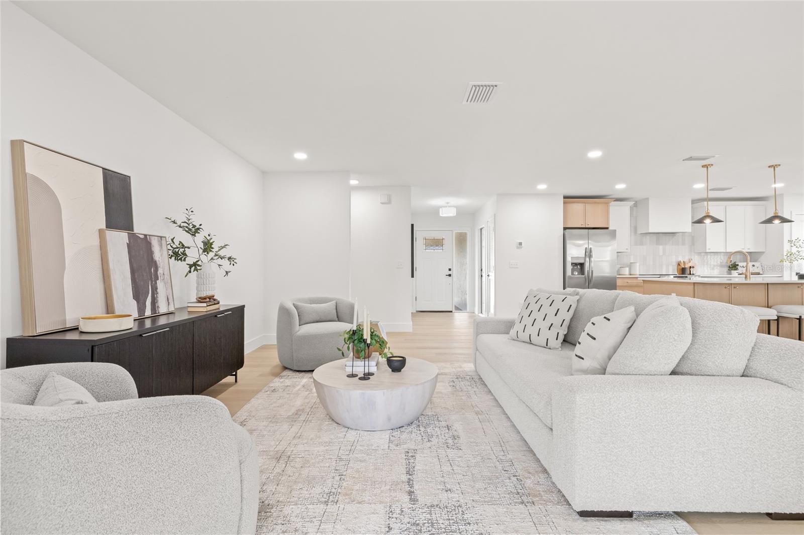 Photo 5 of 15806 SPRING CREST CIR