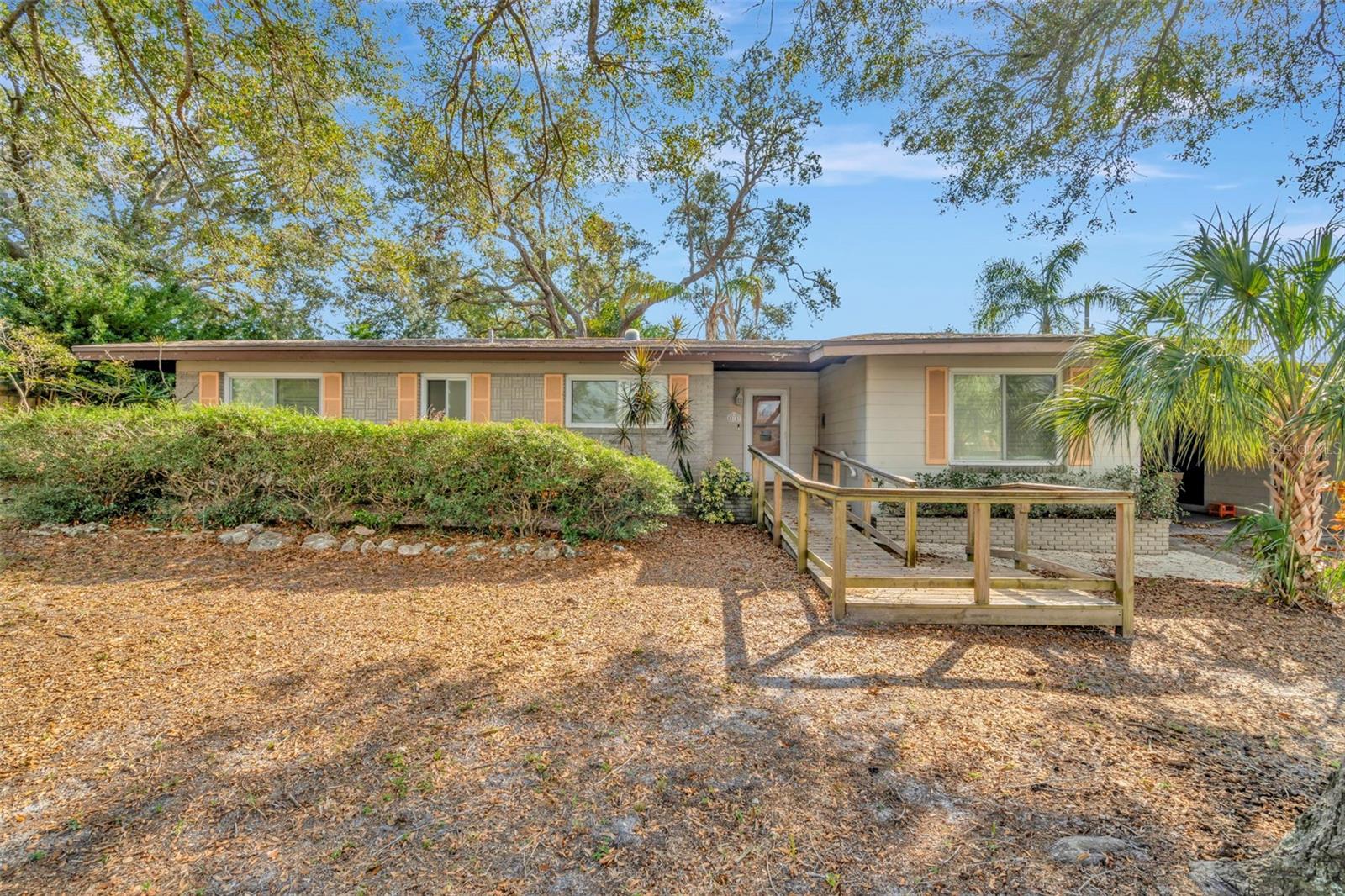 Photo of 215 DRUID HILLS RD