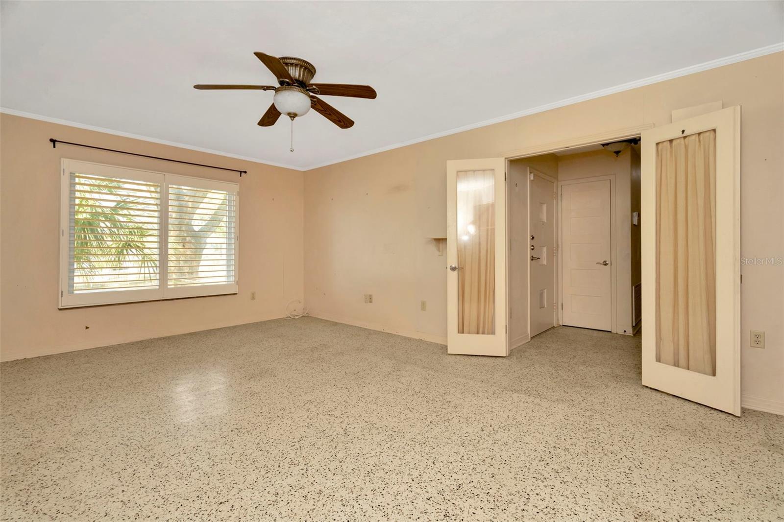 Photo 2 of 215 DRUID HILLS RD