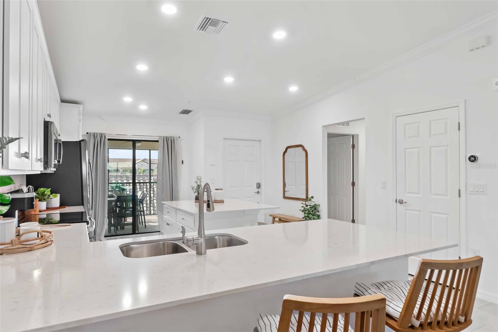 Photo 6 of 5695 PALMER CIR #202