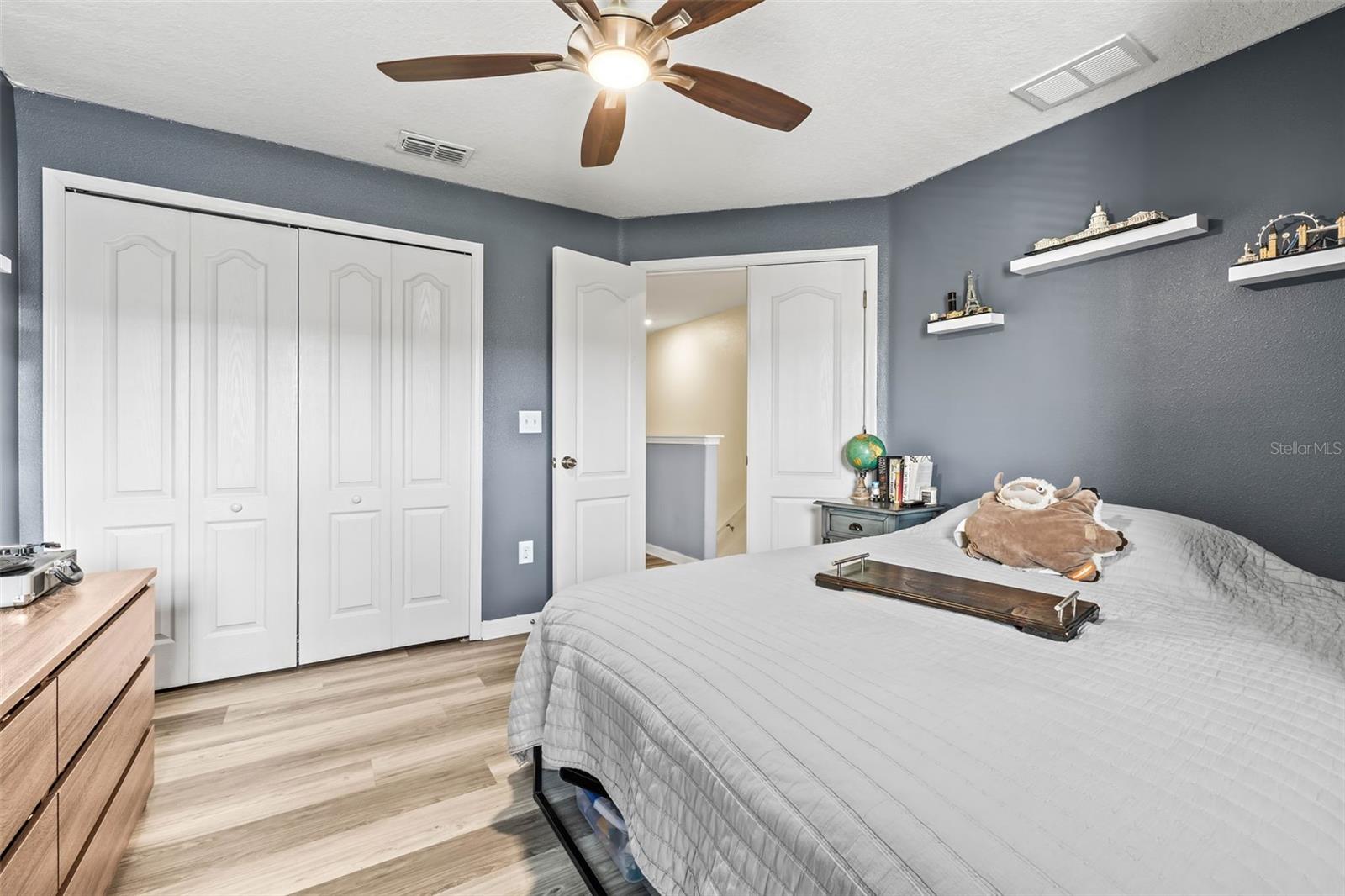 Photo 3 of 31211 GOSSAMER WAY