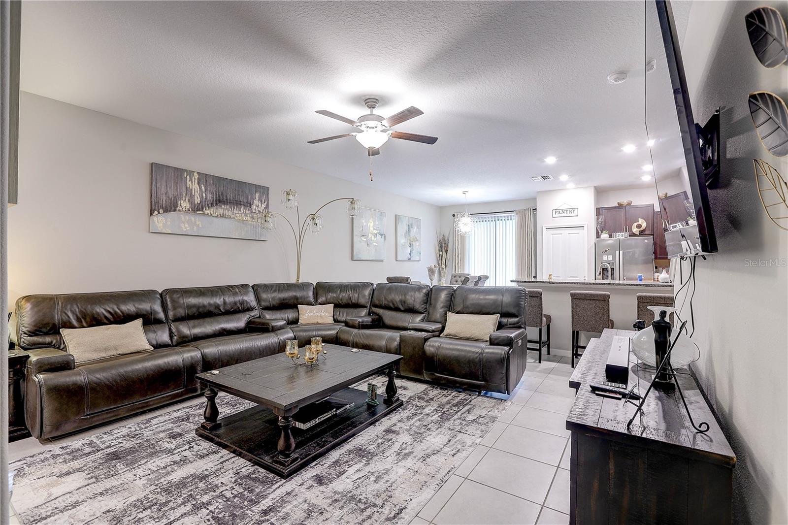 Photo 4 of 9626 PEMBROOKE PINES DR