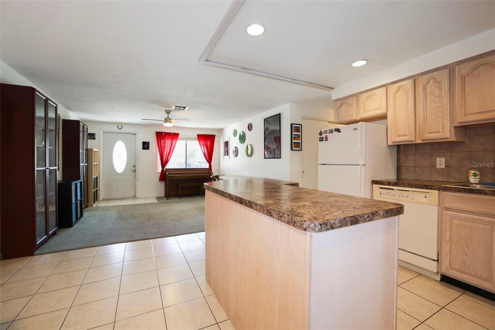 Photo 4 of 3108 ASH CT