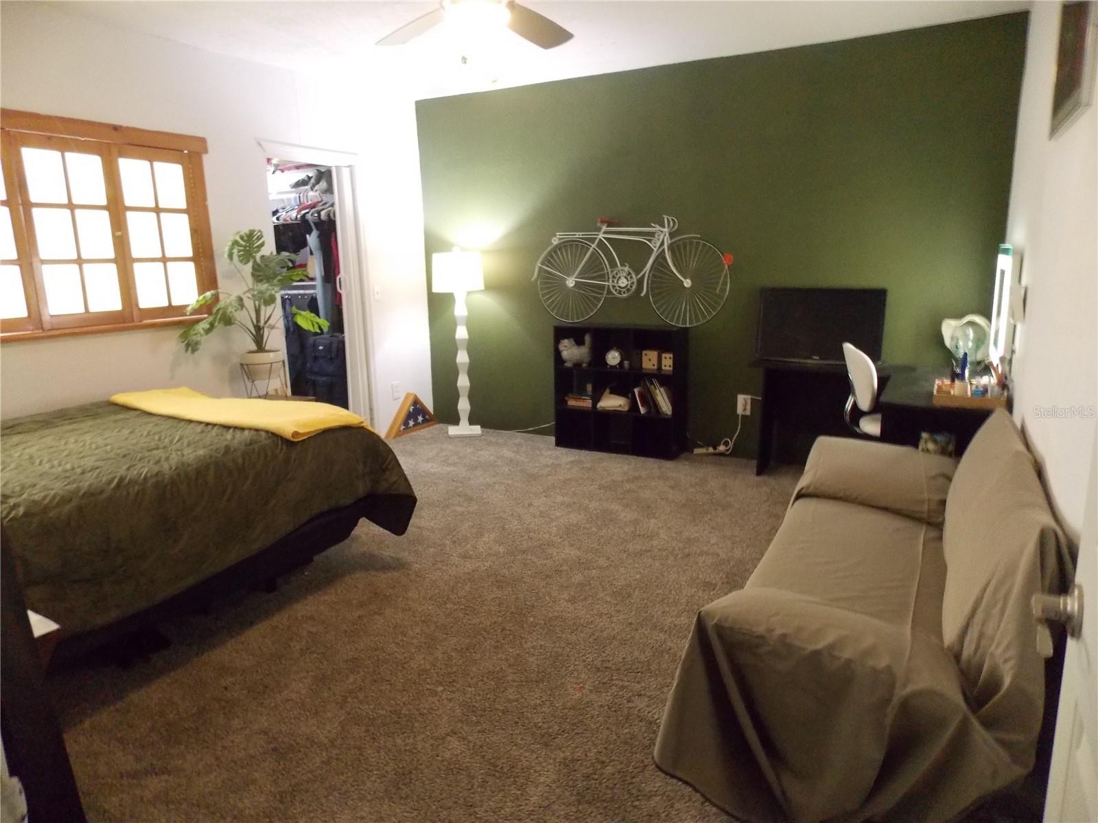 Photo 4 of 2046 WINDING OAKS DR