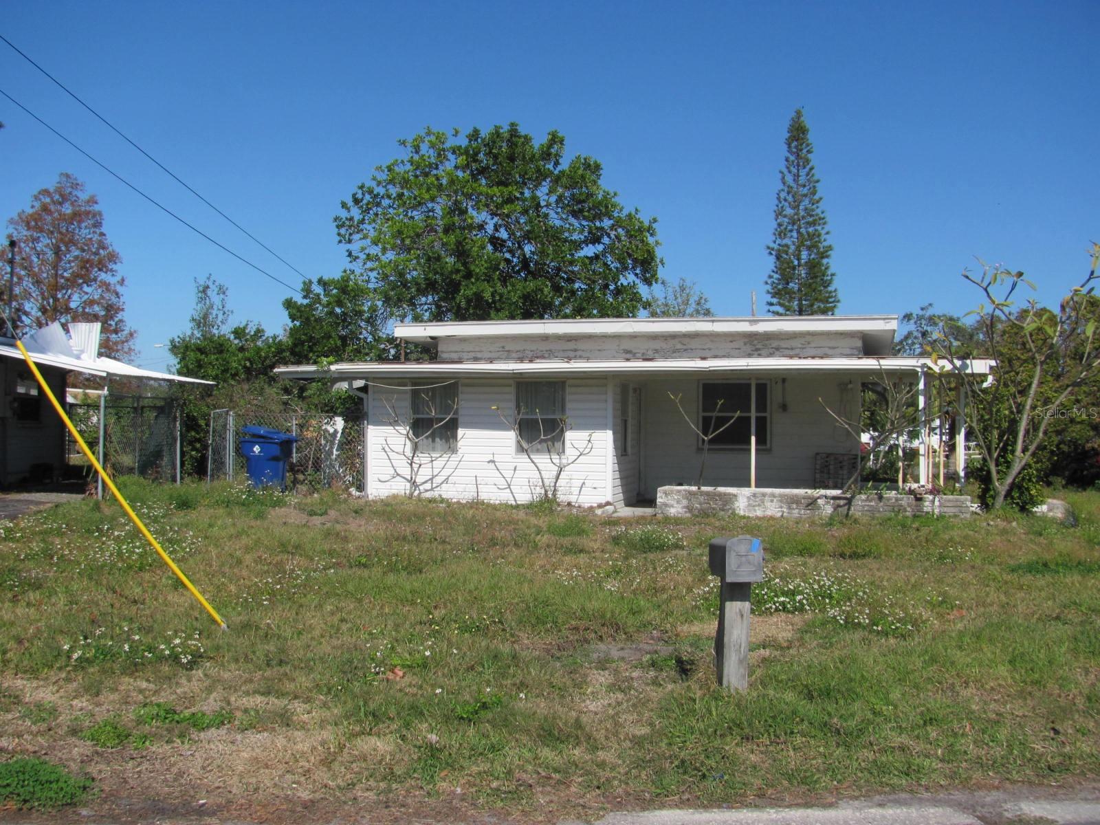 Photo 2 of 6701 HIBISCUS AVE S