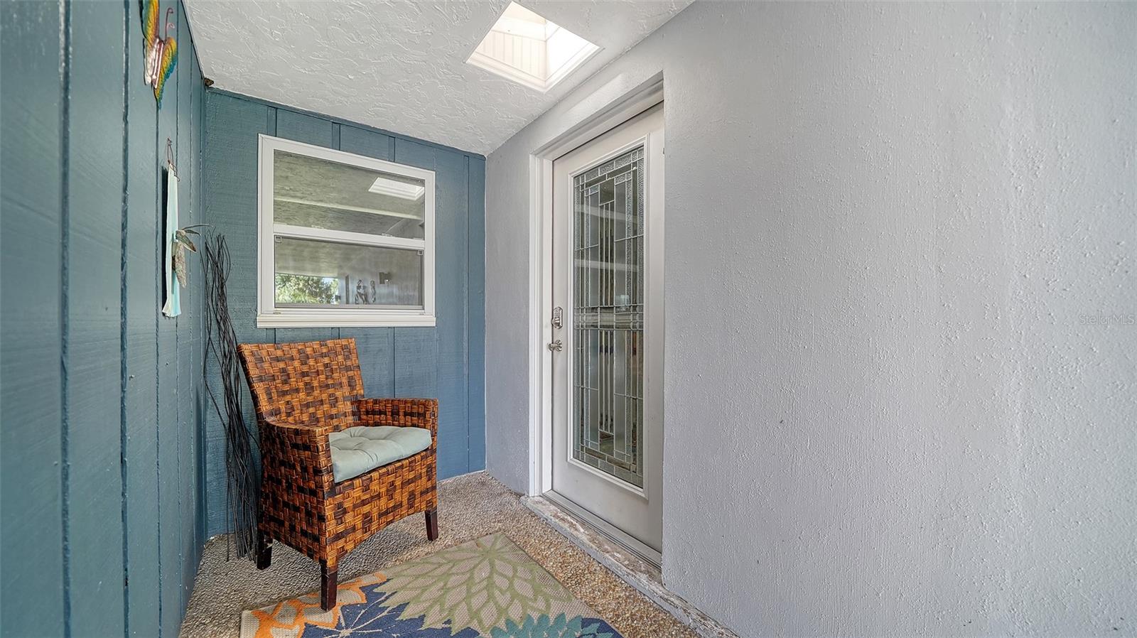 Photo 2 of 1366 STAFFORD LN #1420