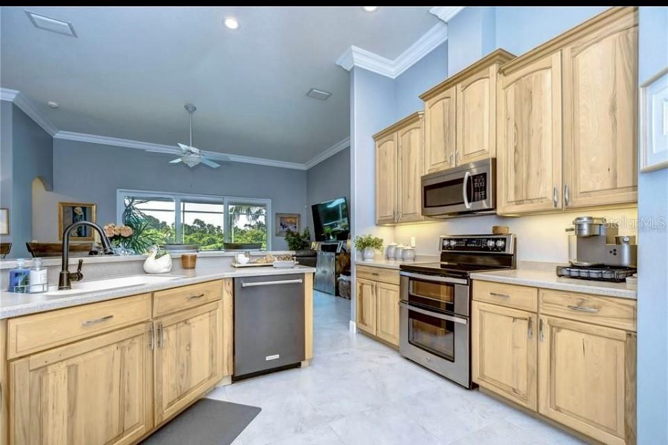 Photo 6 of 10919 AUSTRALIAN PINE DR