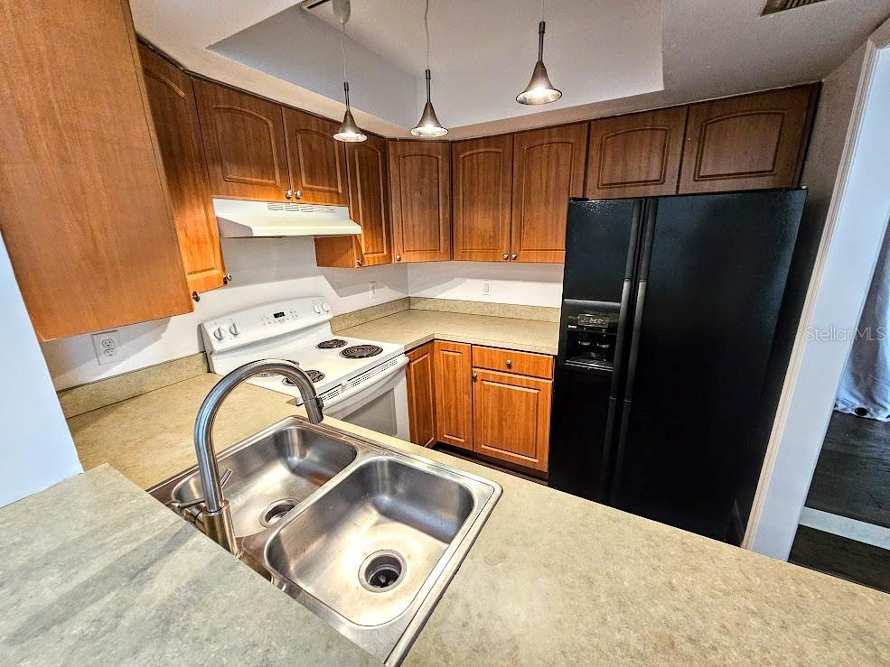 Photo 3 of 4405 W FAIR OAKS AVE #10