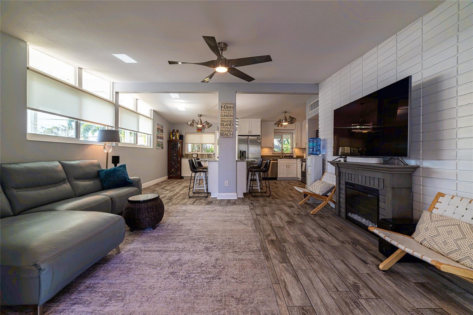 Photo 3 of 2798 66TH WAY N