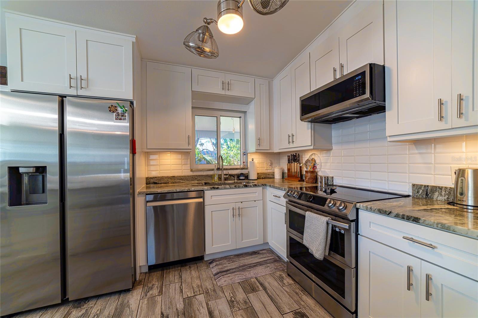Photo 5 of 2798 66TH WAY N
