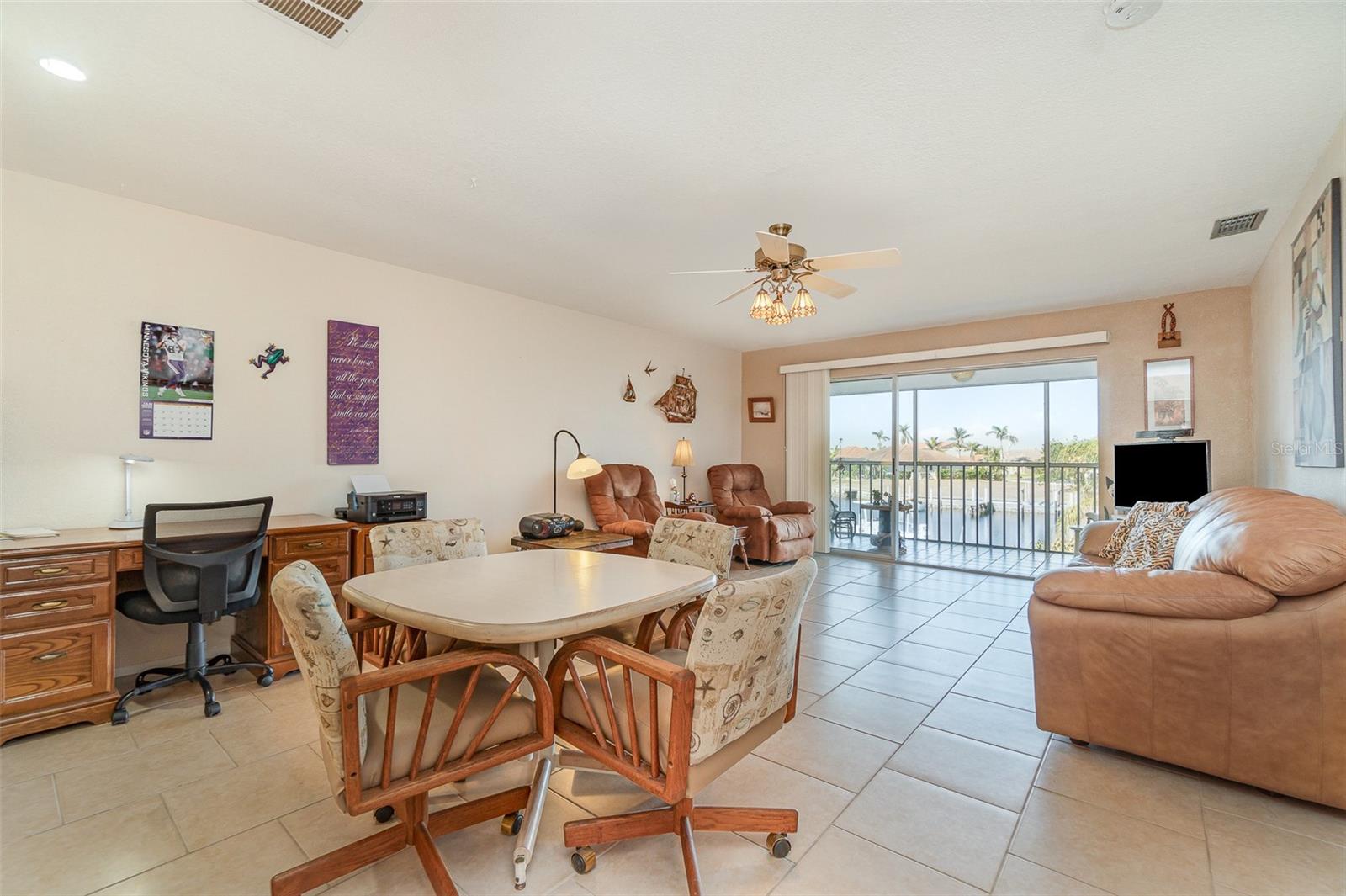 Photo 6 of 2700 MAGDALINA DR #2B