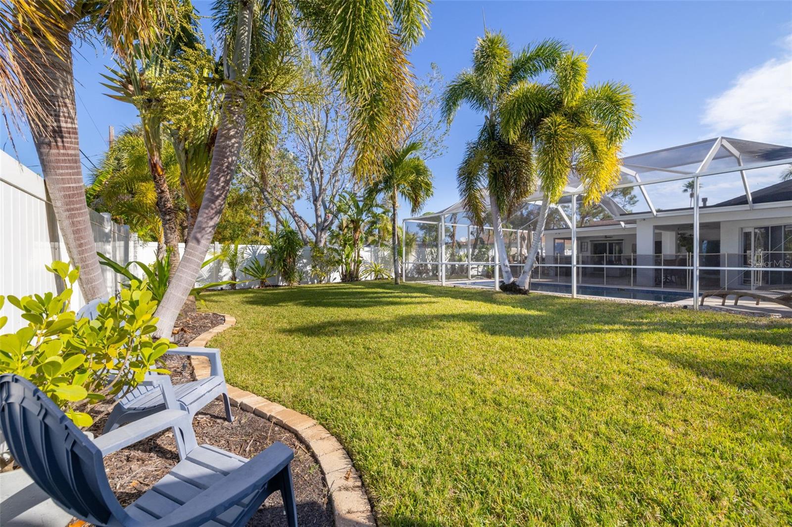 Photo of 5720 VENETIAN BLVD NE