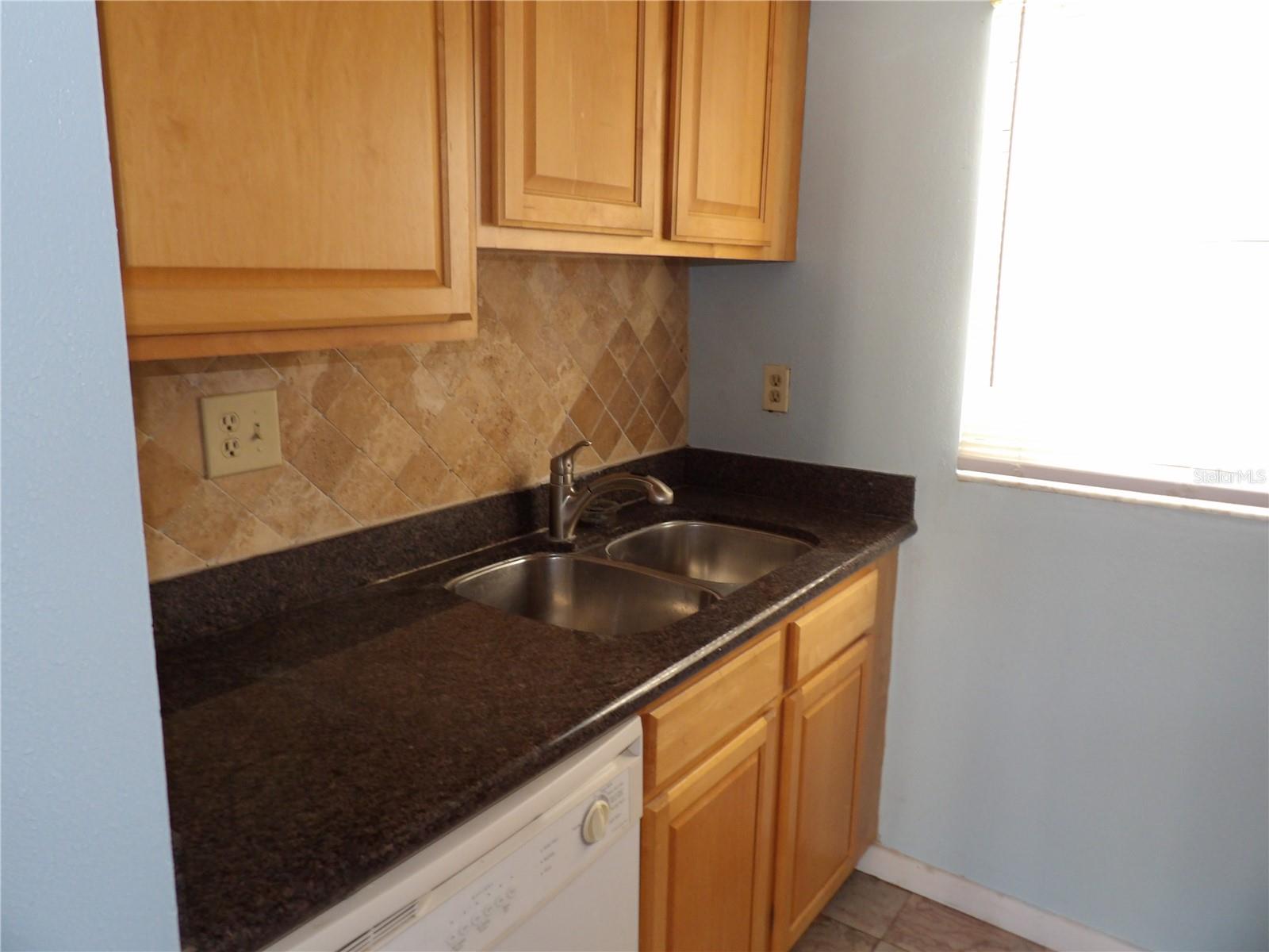 Photo 4 of 3300 COVE CAY DR #6G