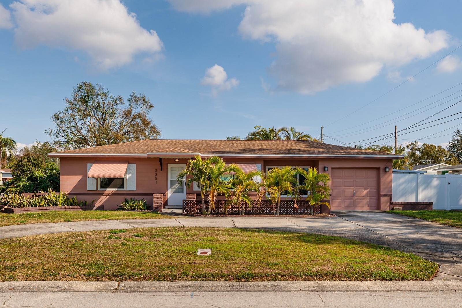 Photo of 2351 LESLEE LAKE DR N