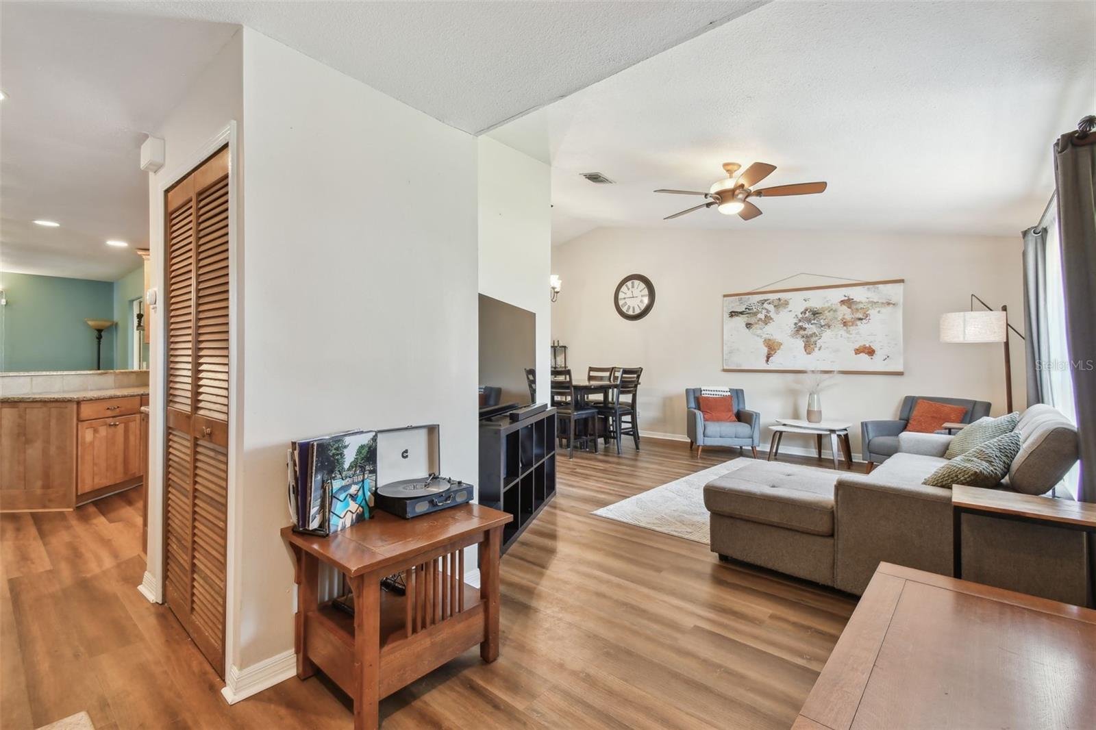 Photo 5 of 9942 56TH WAY N