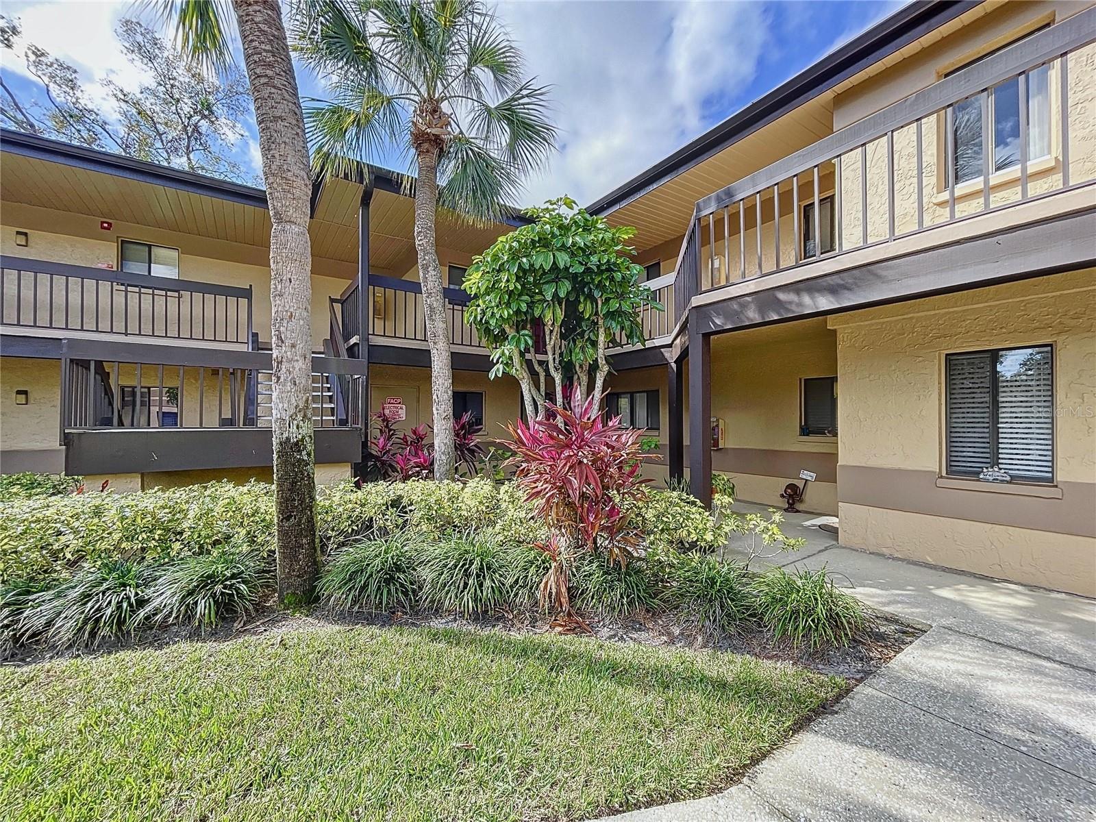 Photo 3 of 2679 SABAL SPRINGS CIR #102