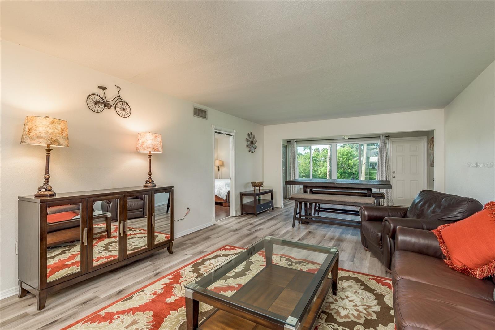 Photo 6 of 1303 S HERCULES AVE #1