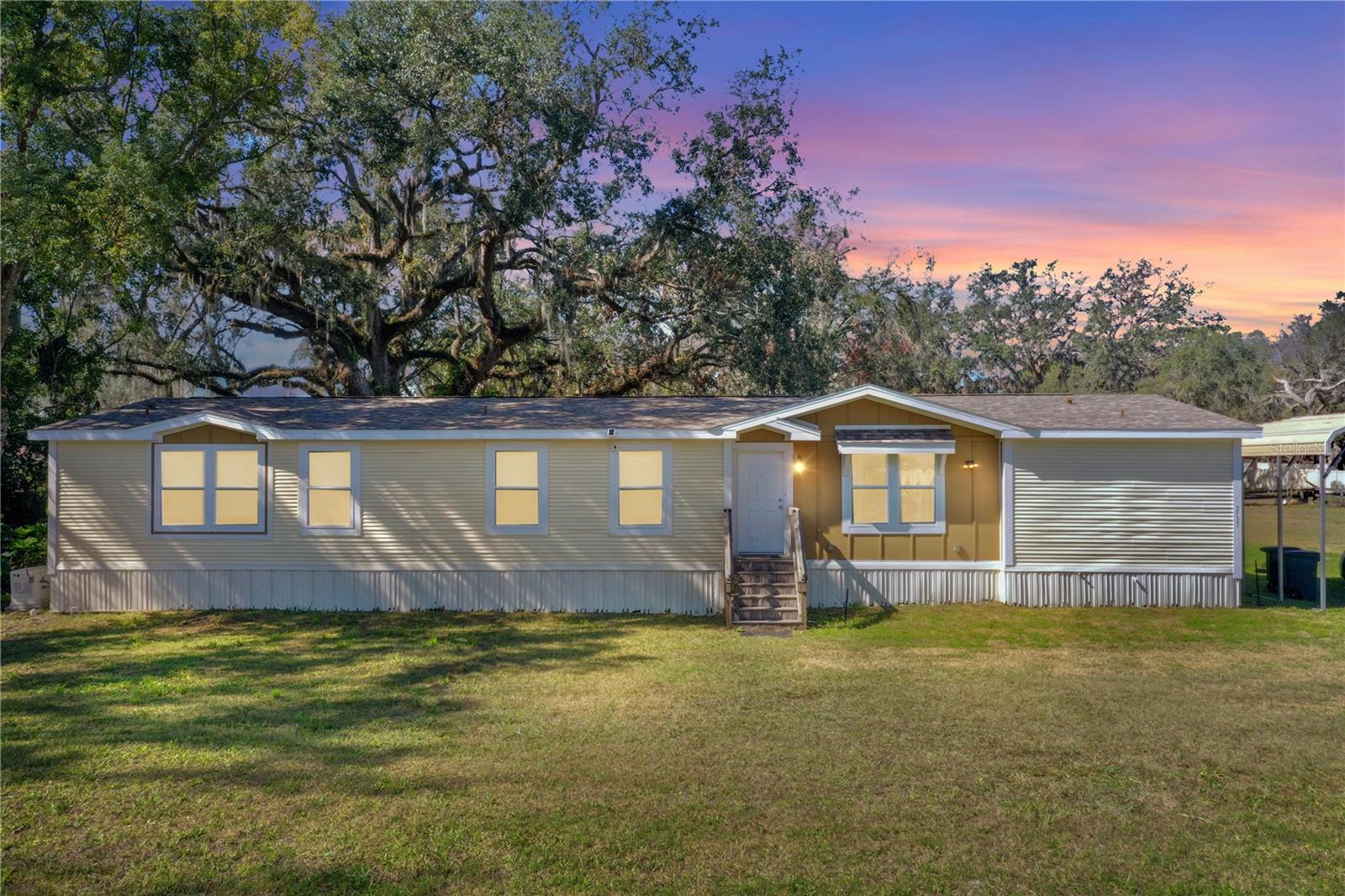 Photo of 3735 AUTUMN PALM DR