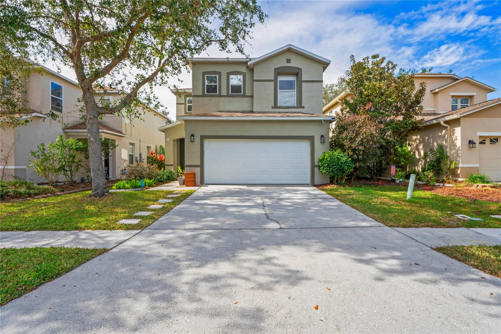 Photo 2 of 2445 SILVERMOSS DR