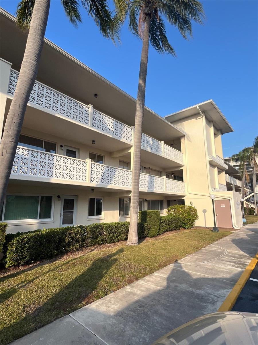 Photo of 1235 S HIGHLAND AVE #3-303