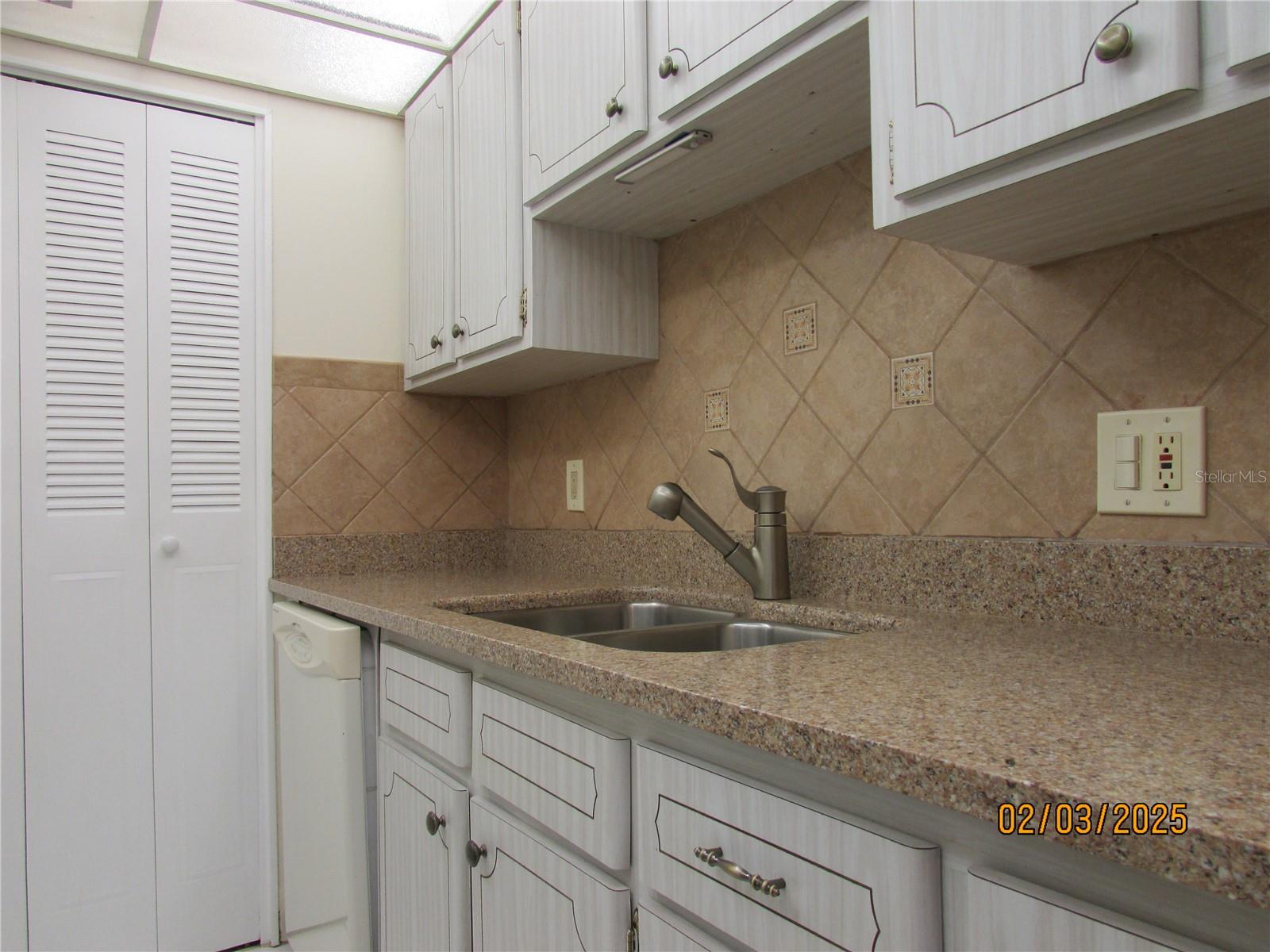 Photo 3 of 1235 S HIGHLAND AVE #3-303