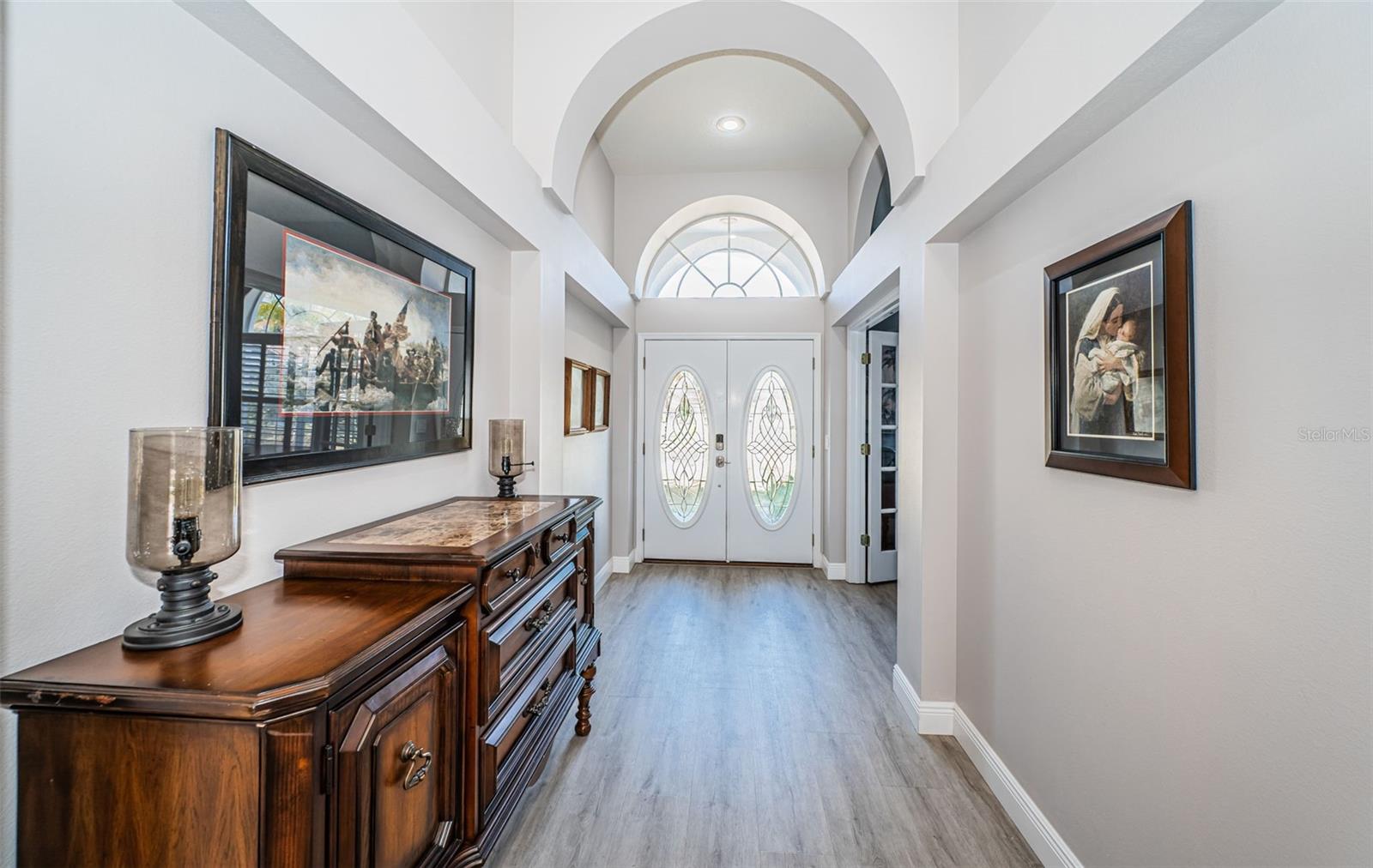 Photo 2 of 4754 STONEVIEW CIR
