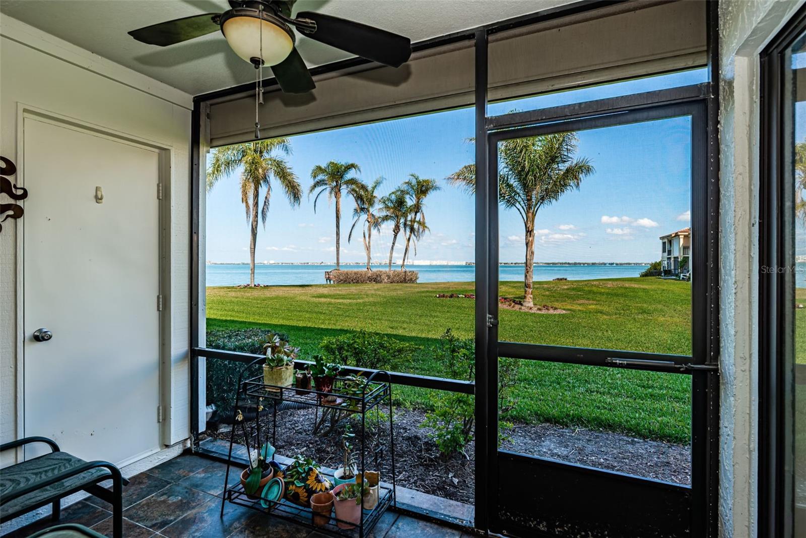 Photo of 6211 SUN BLVD #115