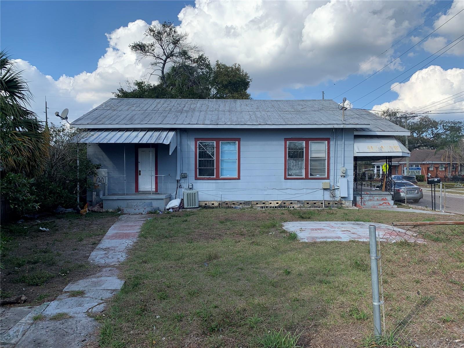 Photo 4 of 3208 N 15TH ST