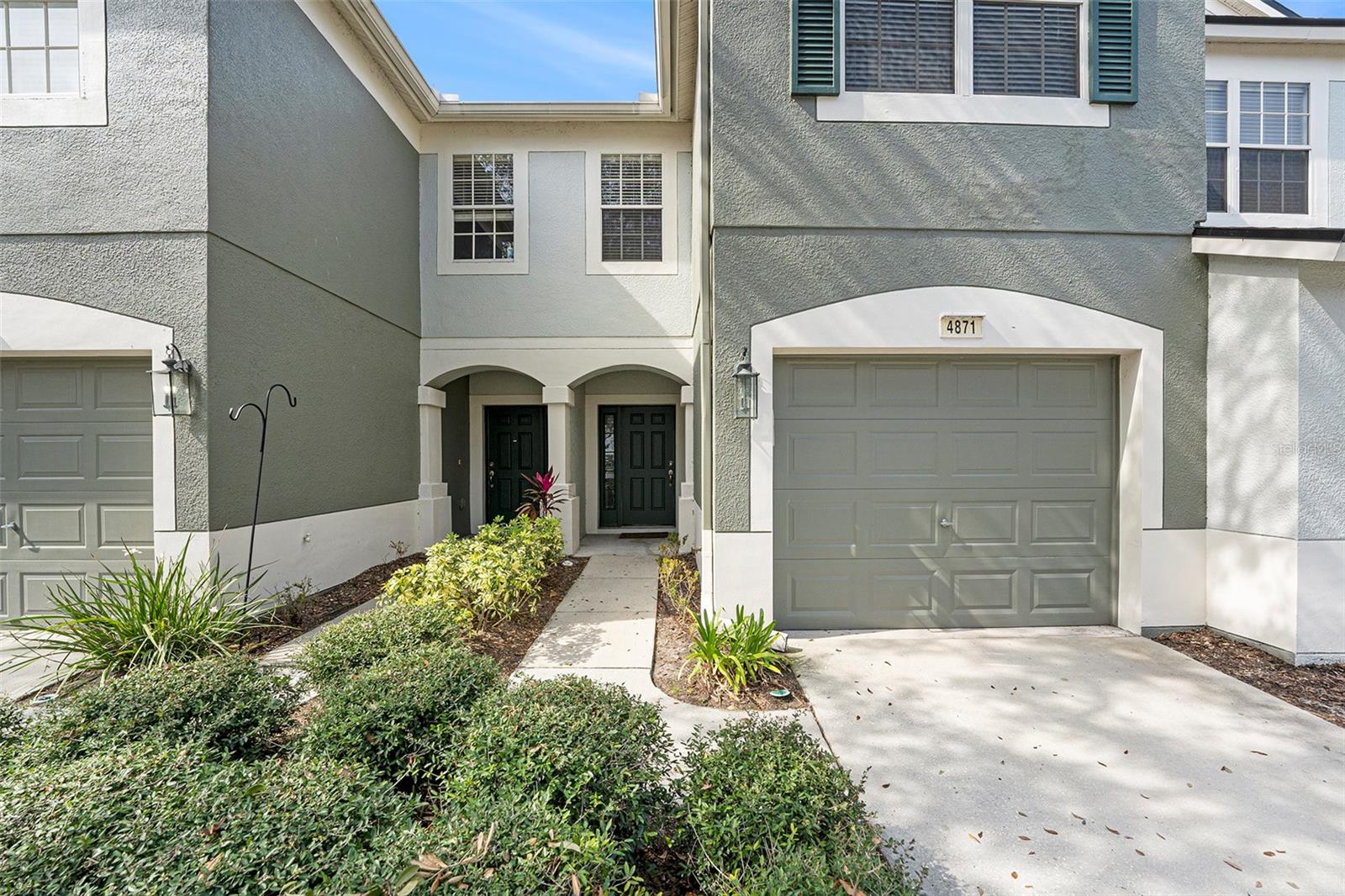 Photo 3 of 4871 POND RIDGE DR