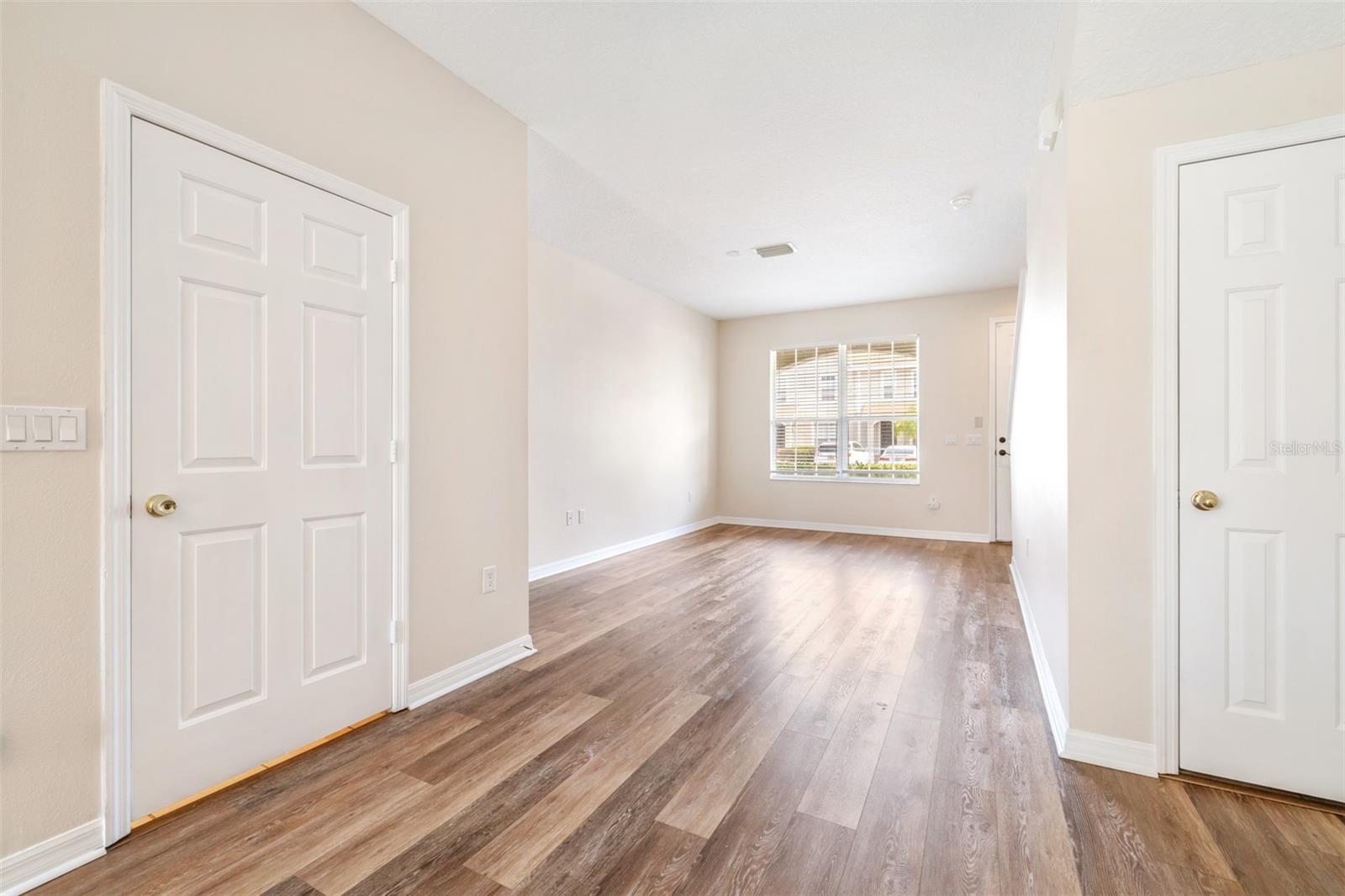 Photo 7 of 12704 COUNTRY BROOK LN