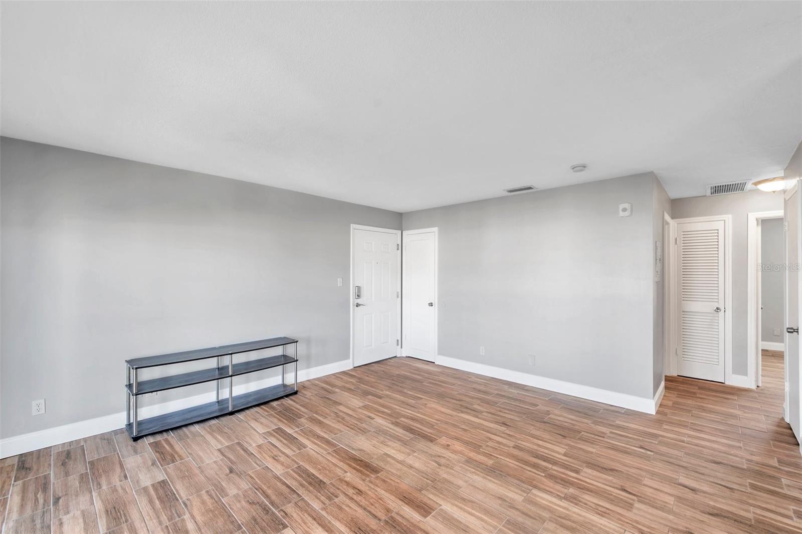 Photo 5 of 5152 SALMON DR SE #C