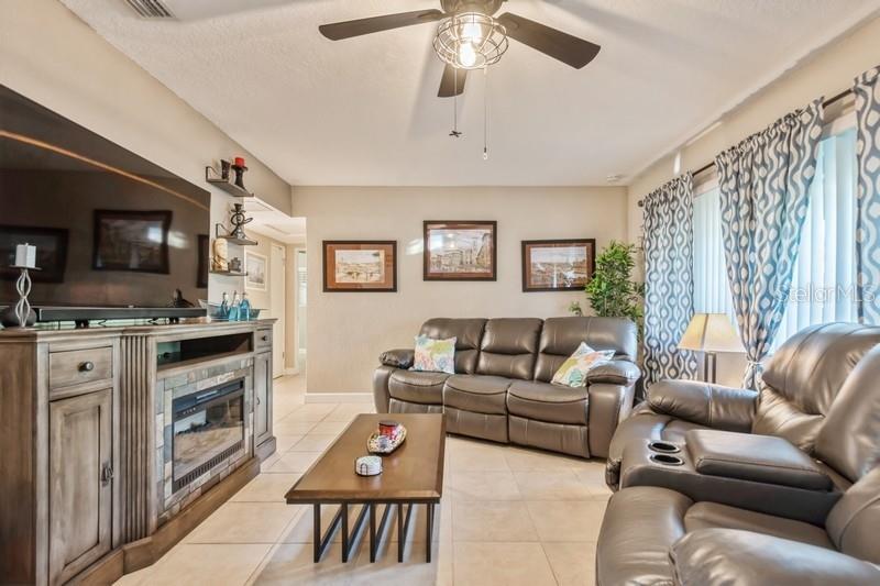 Photo 6 of 7000 52ND LN N