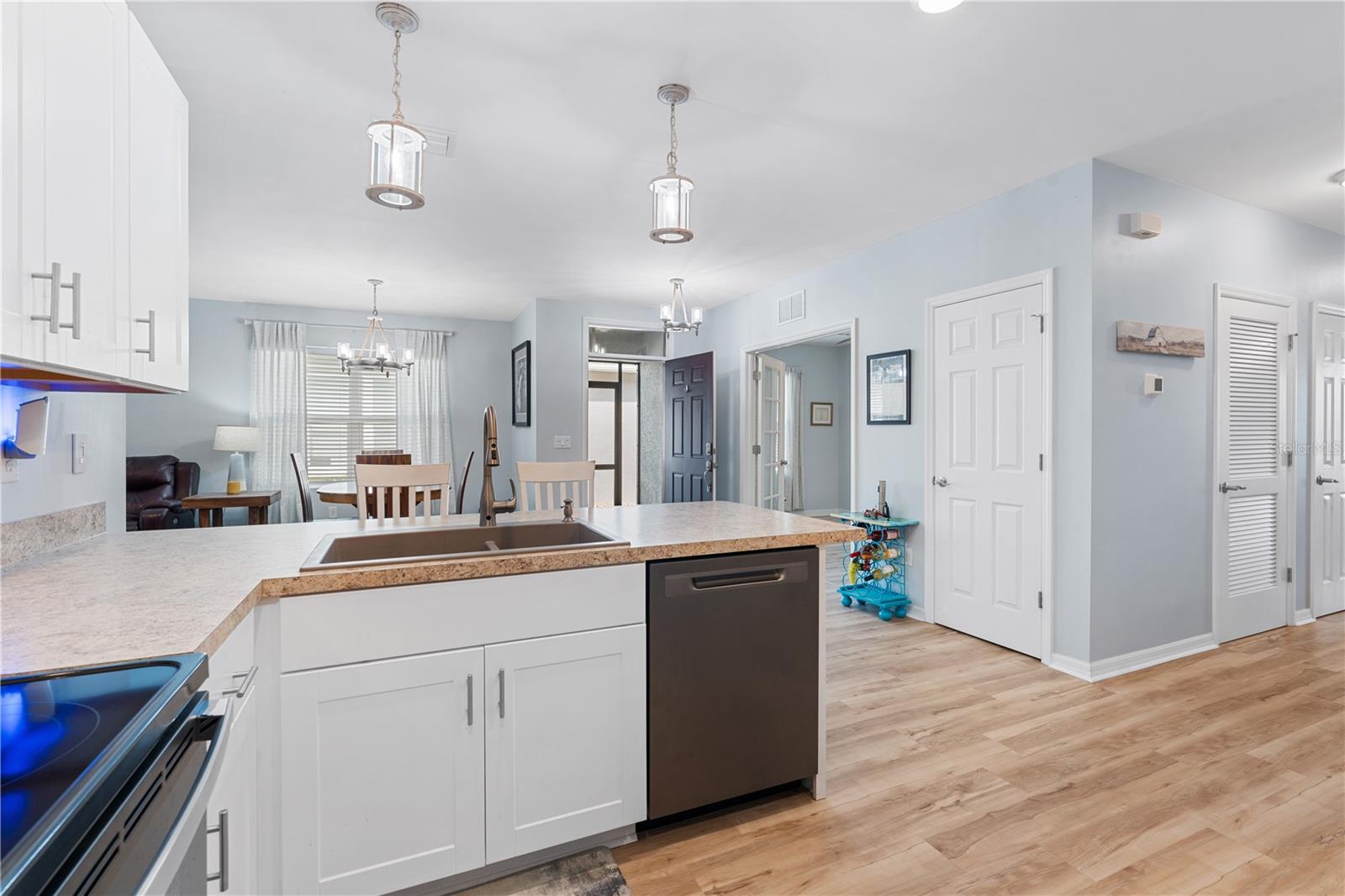 Photo 6 of 7497 W LENOX CIR