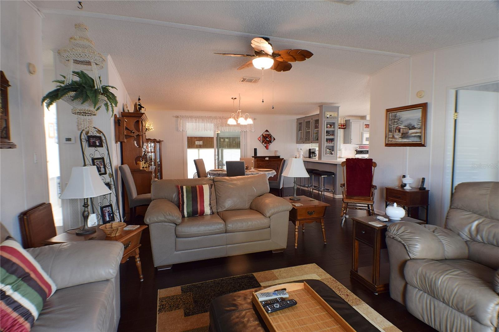 Photo 5 of 38517 WINDFLOWER AVE