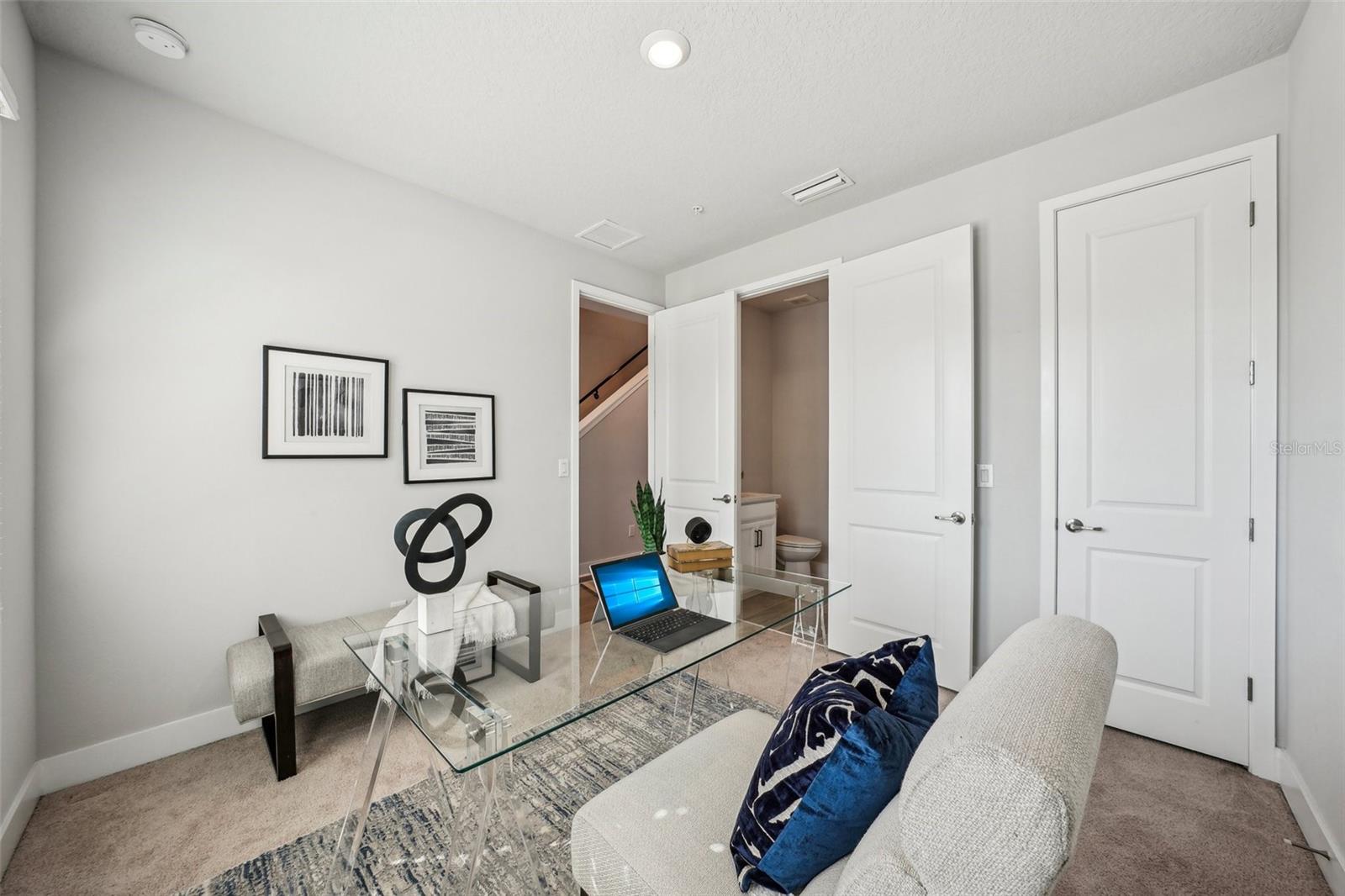 Photo 7 of 2511 N GRADY AVE #41