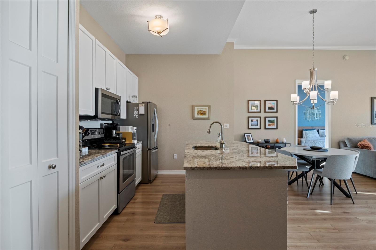 Photo 3 of 700 S HARBOUR ISLAND BLVD #802