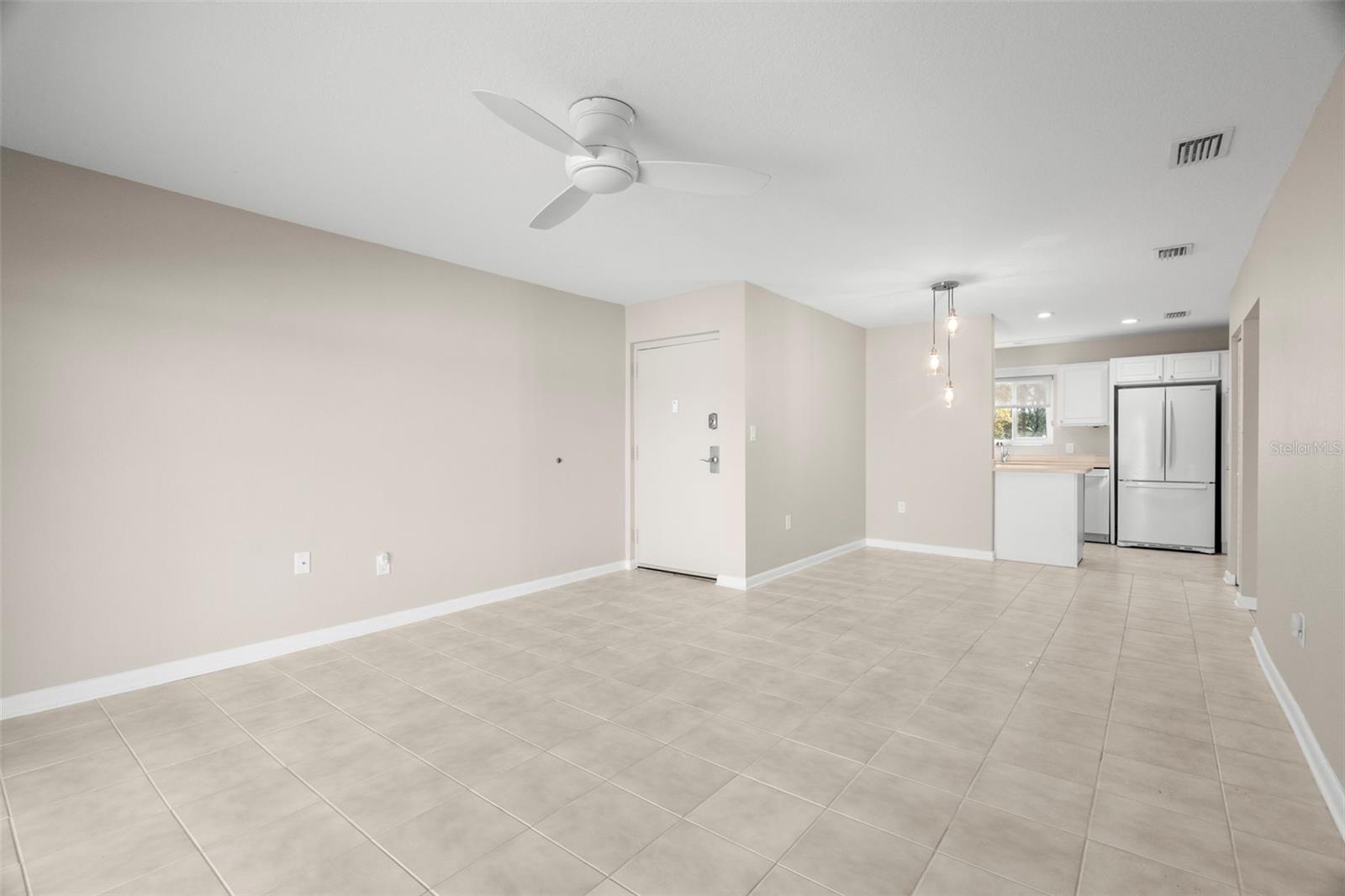 Photo 3 of 4215 E BAY DR #1601D